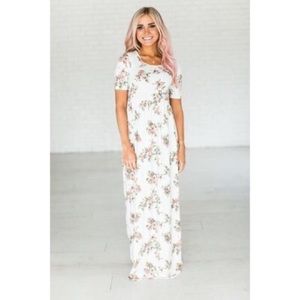 NWOT SOLD Mia Maxi Dress